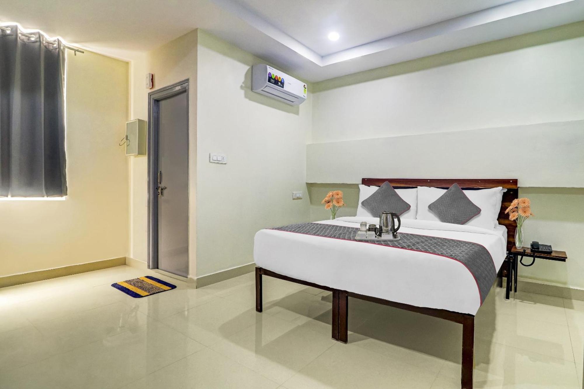 Collection O White Riviera Near Kondapur Hotel Hyderabad Exterior photo